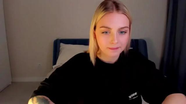 Image 12 of ashbunny_ Stream on Chaturbate on 13 months ago