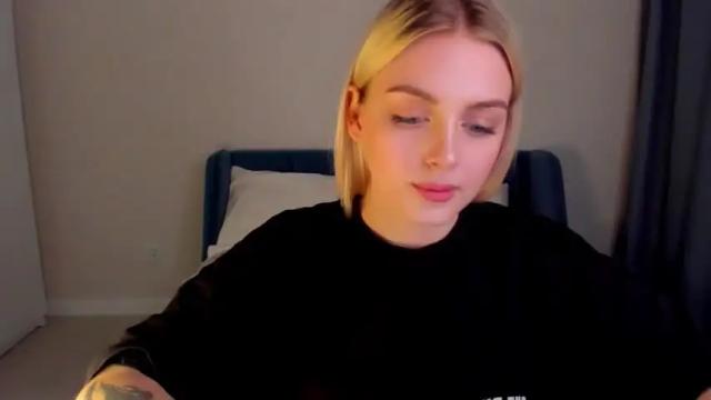 Image 6 of ashbunny_ Stream on Chaturbate on 13 months ago
