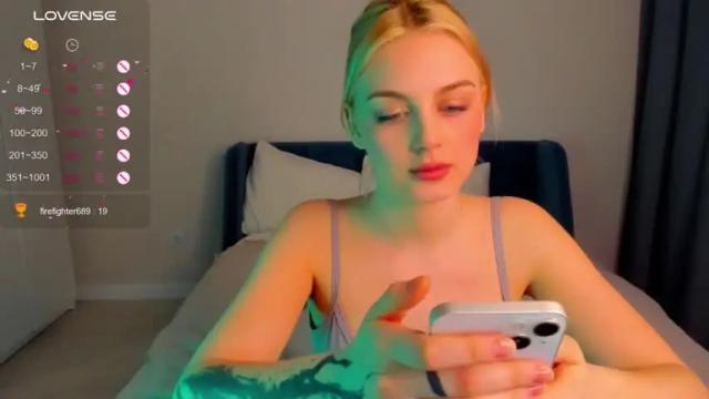 Image 10 of ashbunny_ Stream on Chaturbate on 13 months ago