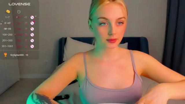 Image 8 of ashbunny_ Stream on Chaturbate on 13 months ago