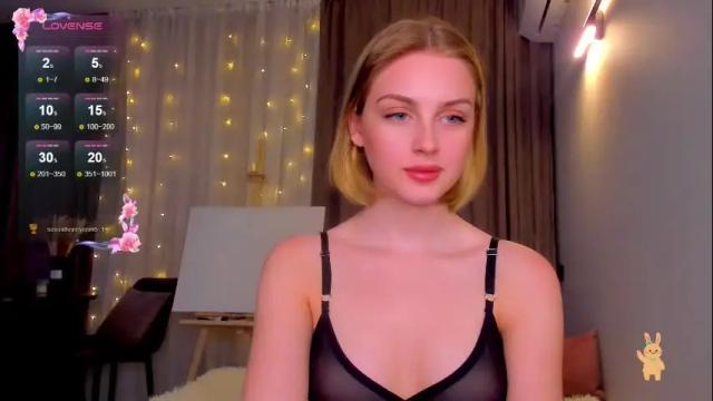 Image 3 of ashbunny_ Stream on Chaturbate on 1 month ago