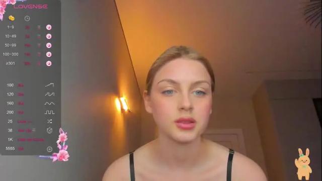 Image 3 of ashbunny_ Stream on Chaturbate on 18 days ago