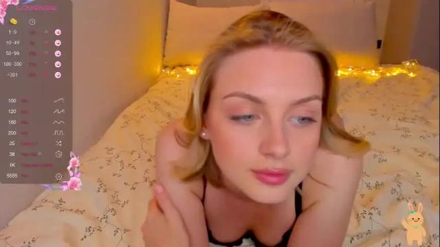 Image 3 of ashbunny_ Stream on Chaturbate on 8 days ago