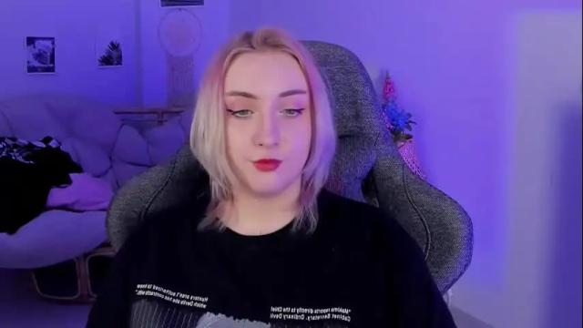 Image 2 of asheluck Stream on Chaturbate on 3 months ago