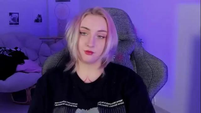 Image 7 of asheluck Stream on Chaturbate on 3 months ago