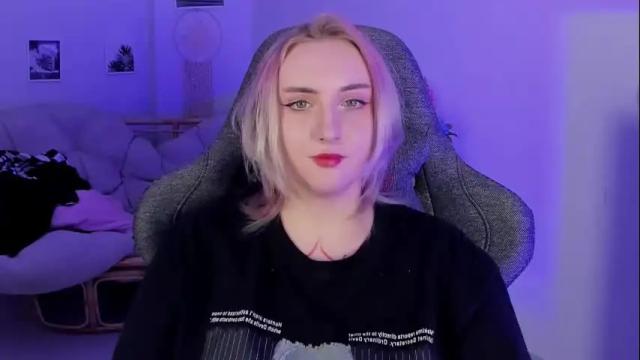 Image 8 of asheluck Stream on Chaturbate on 3 months ago