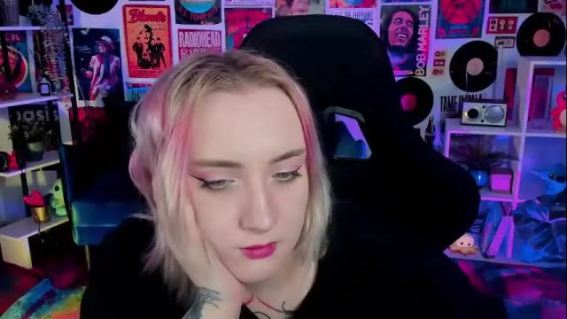 Image 11 of asheluck Stream on Chaturbate on 2 months ago