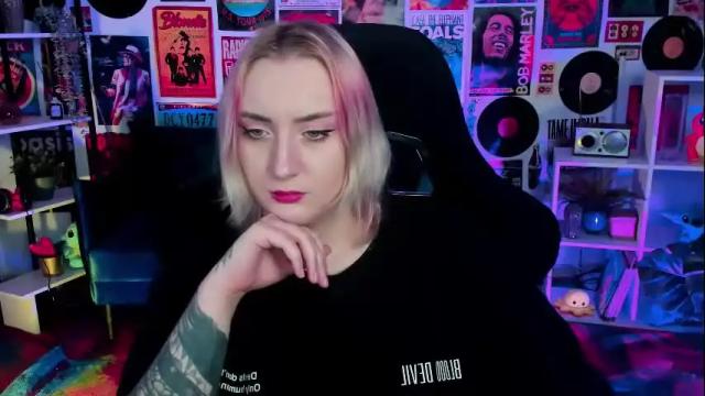 Image 3 of asheluck Stream on Chaturbate on 2 months ago