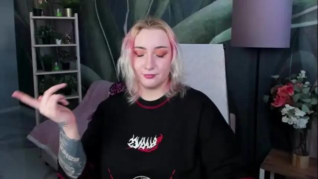 Image 6 of asheluck Stream on Chaturbate on 2 months ago