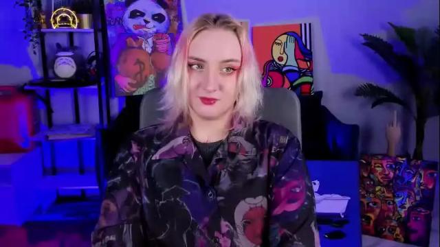 Image 2 of asheluck Stream on Chaturbate on 2 months ago