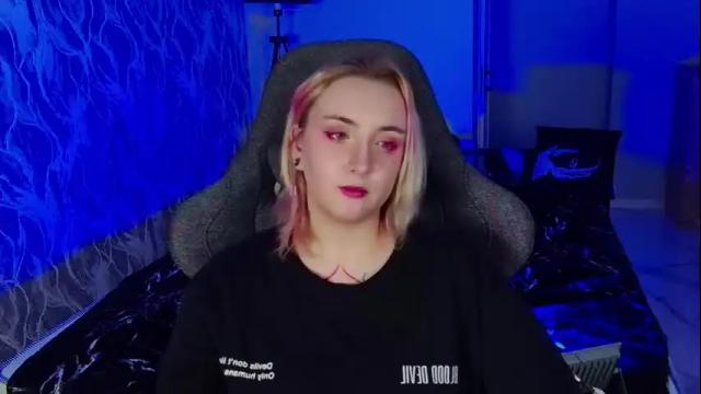 Image 12 of asheluck Stream on Chaturbate on 1 month ago