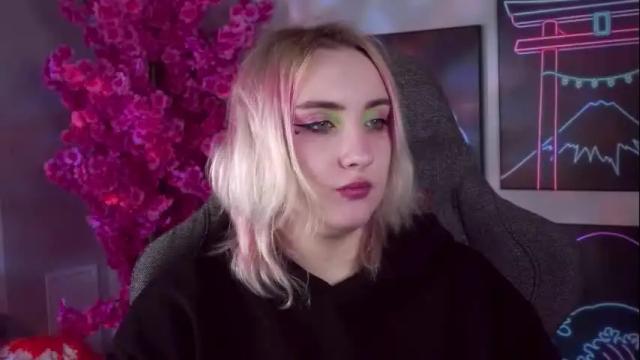 Image 11 of asheluck Stream on Chaturbate on 1 month ago