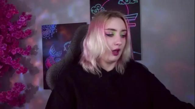 Image 2 of asheluck Stream on Chaturbate on 1 month ago