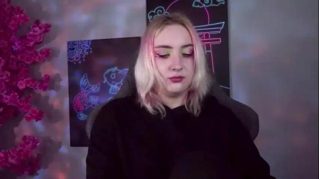 Image 4 of asheluck Stream on Chaturbate on 1 month ago