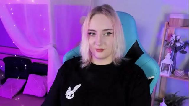 Image 10 of asheluck Stream on Chaturbate on 1 month ago