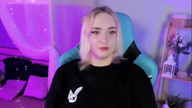 Image 11 of asheluck Stream on Chaturbate on 1 month ago