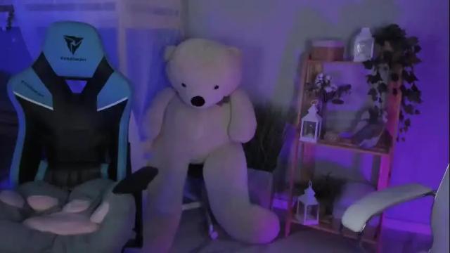 Image 3 of asheluck Stream on Chaturbate on 1 month ago