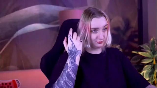 Image 12 of asheluck Stream on Chaturbate on 1 month ago