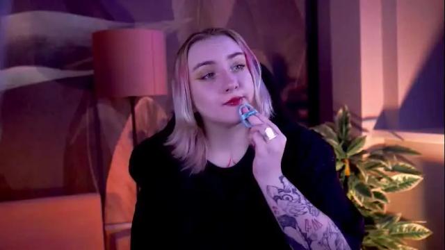 Image 3 of asheluck Stream on Chaturbate on 1 month ago