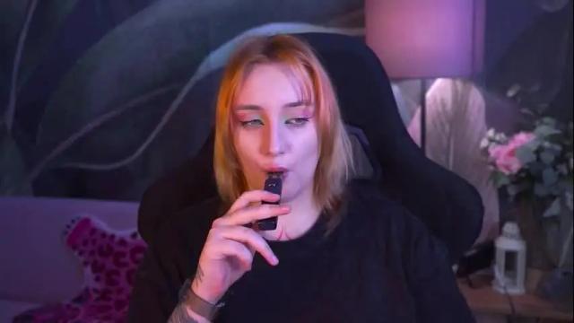 Image 7 of asheluck Stream on Chaturbate on 18 days ago