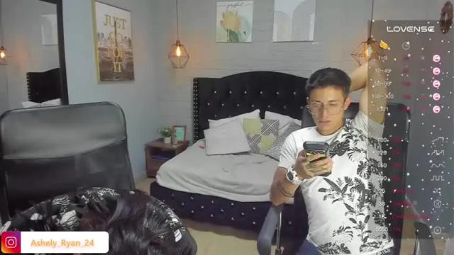 Image 7 of ashely_ryan24 Stream on Chaturbate on 13 months ago