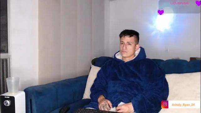 Image 4 of ashely_ryan24 Stream on Chaturbate on 14 days ago