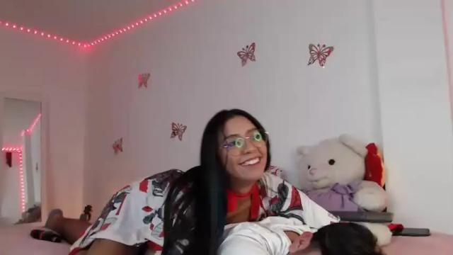 Image 11 of asher_and_angeline Stream on Chaturbate on 16 months ago