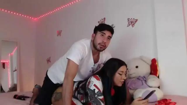 Image 7 of asher_and_angeline Stream on Chaturbate on 16 months ago
