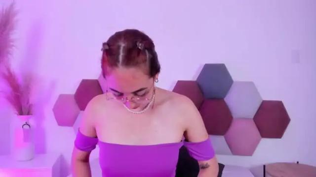 Image 10 of ashleey_coopeer Stream on Chaturbate on 17 months ago