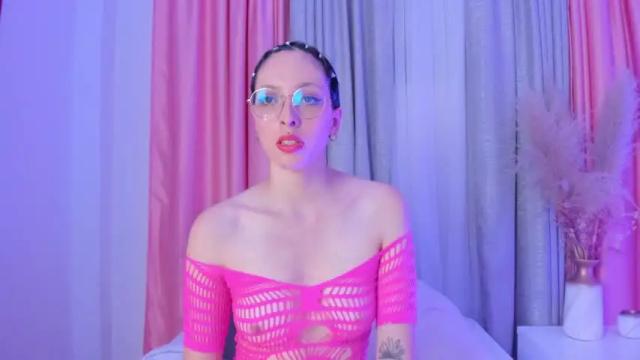 Image 3 of ashleey_coopeer Stream on Chaturbate on 16 months ago