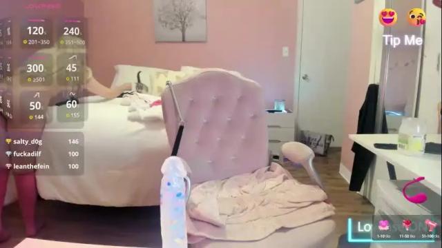 Image 4 of ashley_57 Stream on Chaturbate on 3 months ago