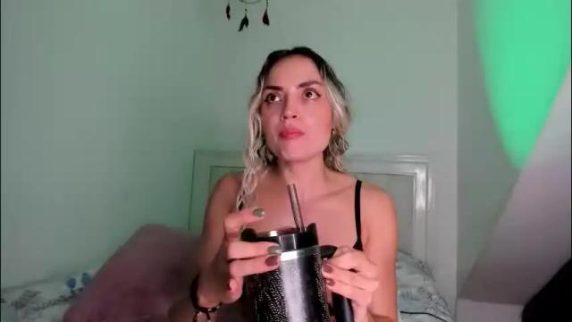 Image 7 of ashley_blair Stream on Chaturbate on 11 days ago