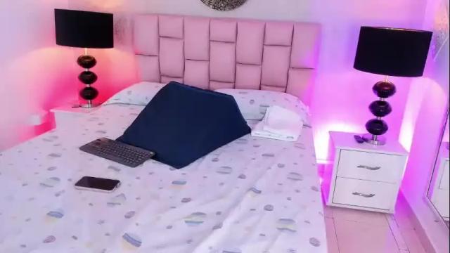 Image 7 of ashley_bruche Stream on Chaturbate on 25 days ago