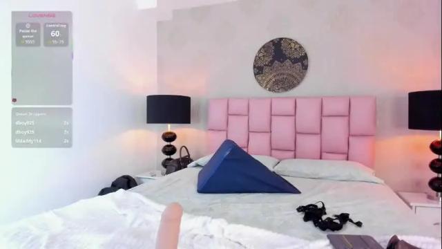 Image 2 of ashley_bruche Stream on Chaturbate on 1 month ago