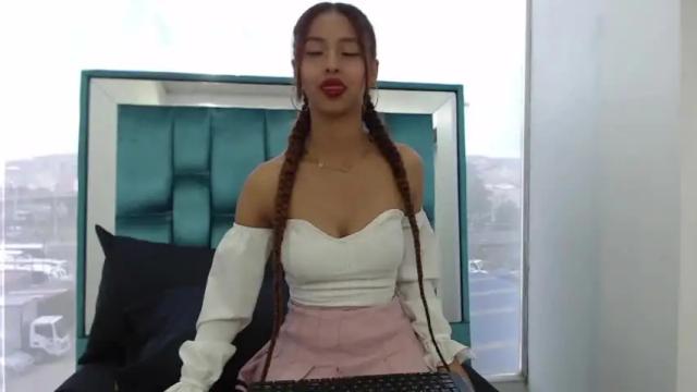 Image 2 of ashley_collins18 Stream on Chaturbate on 15 months ago