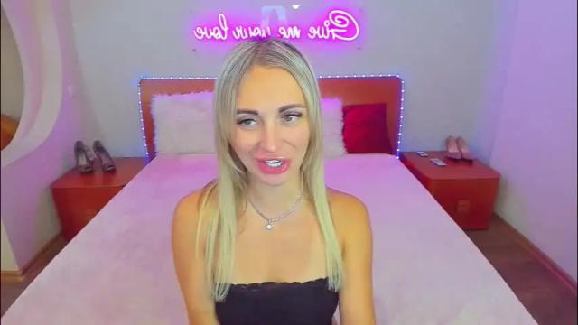 Image 12 of ashley_crashly Stream on Chaturbate on 11 days ago