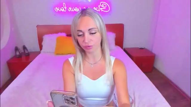 Image 6 of ashley_crashly Stream on Chaturbate on 9 days ago