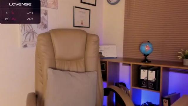 Image 6 of ashley_gaia Stream on Chaturbate on 14 months ago