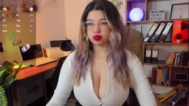 Image 11 of ashley_gaia Stream on Chaturbate on 3 months ago