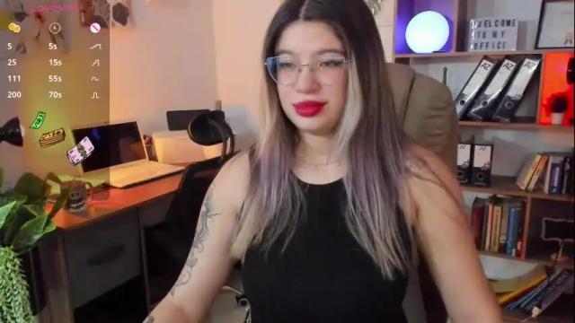 Image 8 of ashley_gaia Stream on Chaturbate on 3 months ago