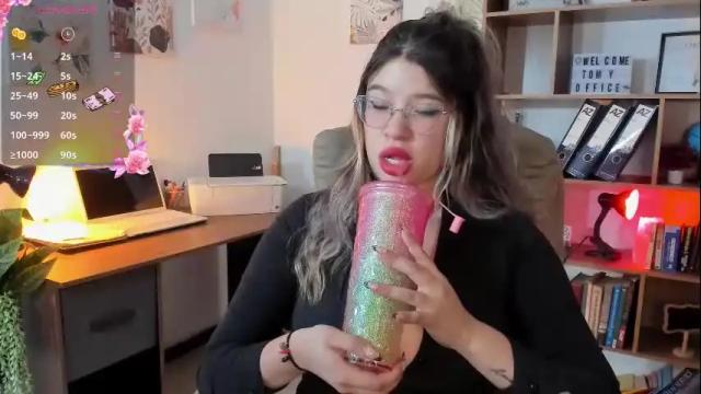 Image 6 of ashley_gaia Stream on Chaturbate on 2 months ago
