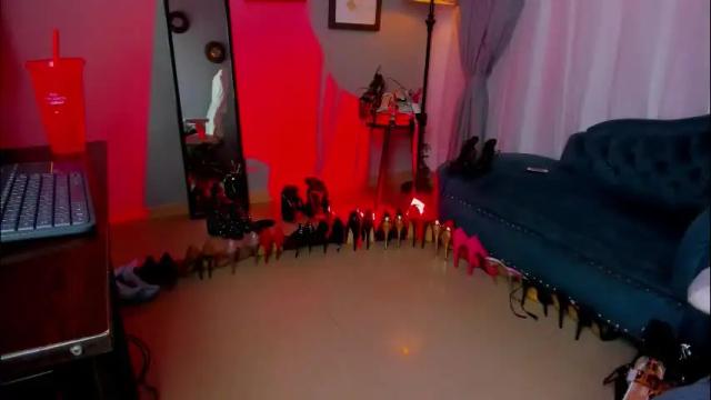 Image 12 of ashley_leon_ Stream on Chaturbate on 9 days ago