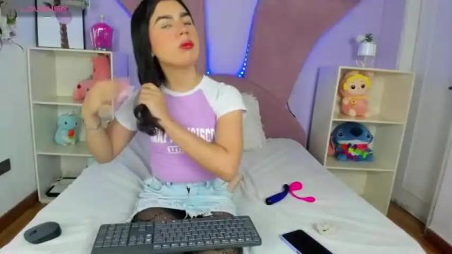 Image 4 of ashley_piink Stream on Chaturbate on 13 months ago