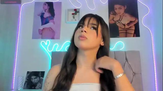 Image 3 of ashley_piinkk Stream on Chaturbate on 1 month ago