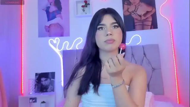 Image 2 of ashley_piinkk Stream on Chaturbate on 28 days ago