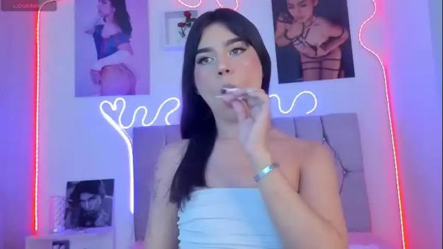 Image 4 of ashley_piinkk Stream on Chaturbate on 28 days ago