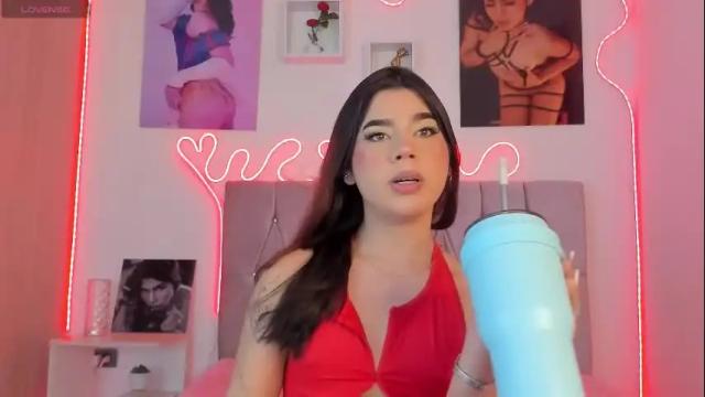 Image 6 of ashley_piinkk Stream on Chaturbate on 27 days ago