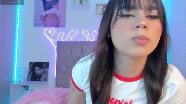 Image 2 of ashley_piinkk Stream on Chaturbate on 25 days ago