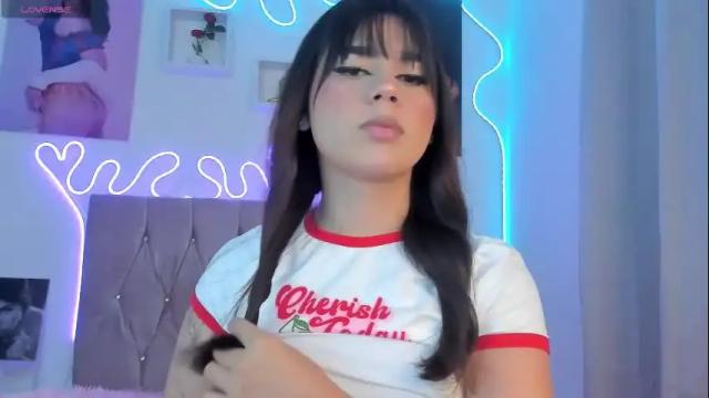 Image 4 of ashley_piinkk Stream on Chaturbate on 25 days ago