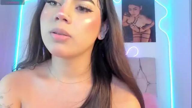 Image 2 of ashley_piinkk Stream on Chaturbate on 24 days ago